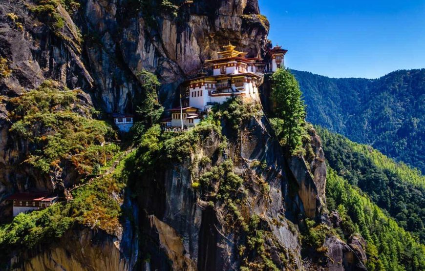 Bhutan – the Land of Thunder Dragon